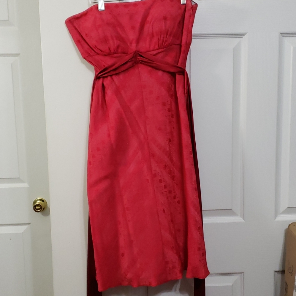 Red dress size 10 Lyndia